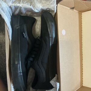 Vans Men's Classic Black Sneakers